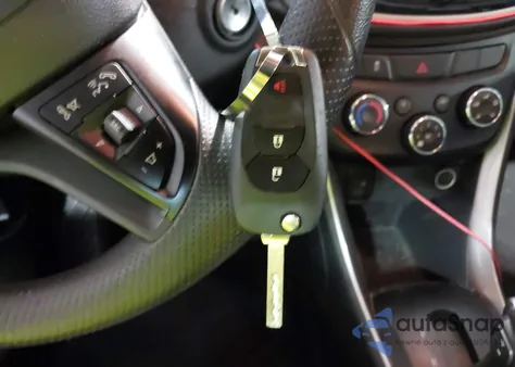 2020 Chevrolet Trax Fwd Ls из США, поврежденный, VIN 3GNCJKSB7LL289347